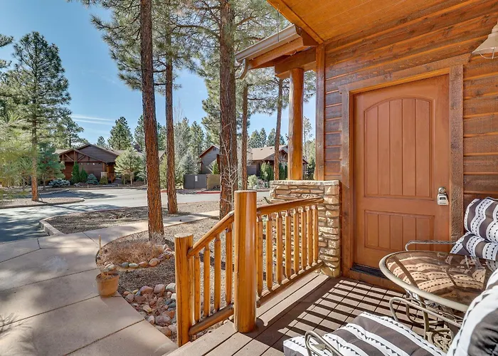 Dom wakacyjny Rustic Retreat W/ Spacious Deck In Show Low!
